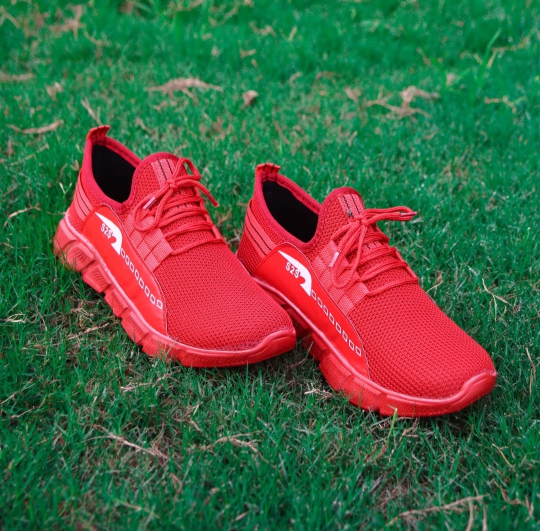 Trendy Casual Lace Up Sports Shoes For Men