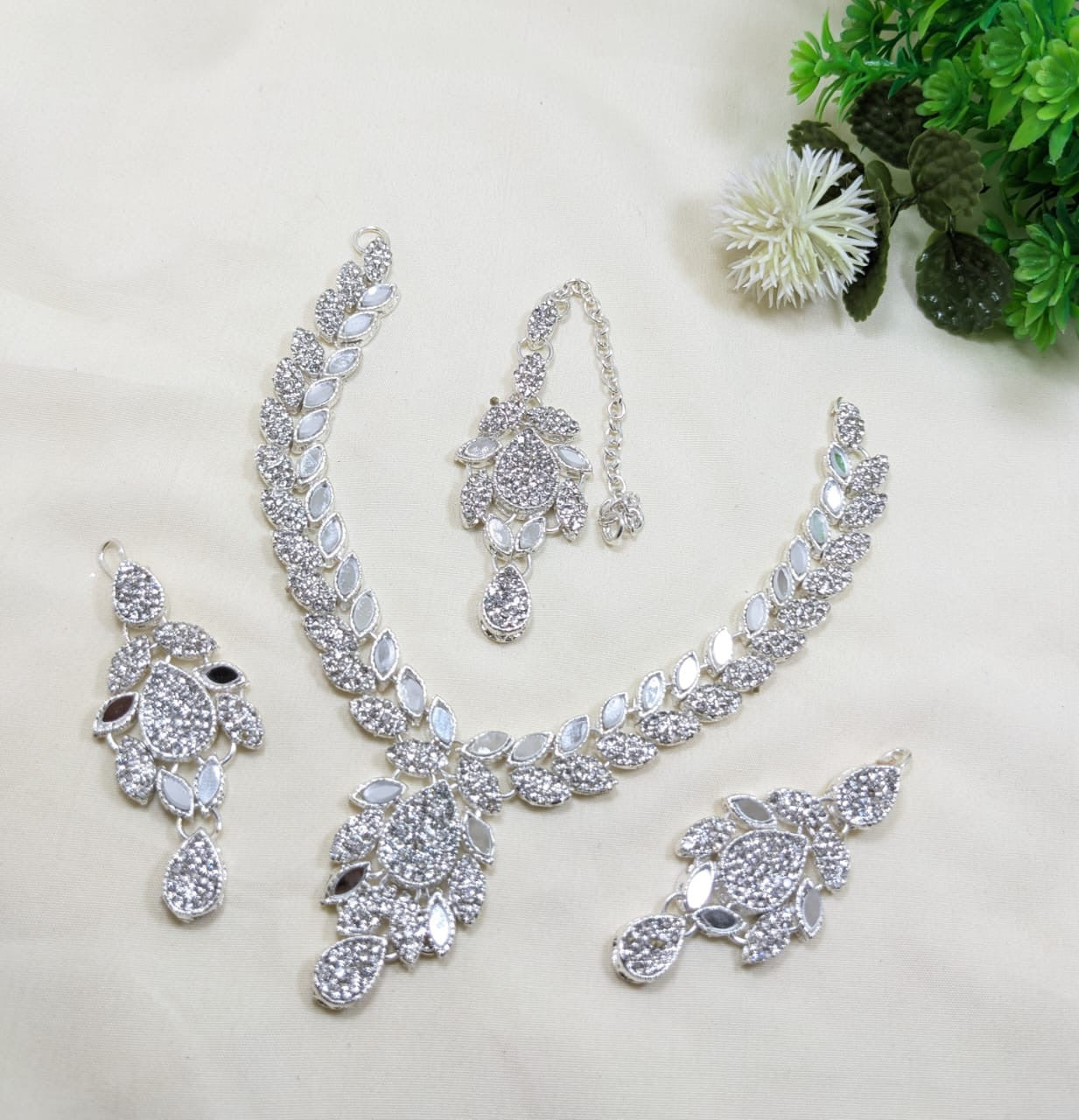 Silver Crystal Girls Jewellery Set For Women