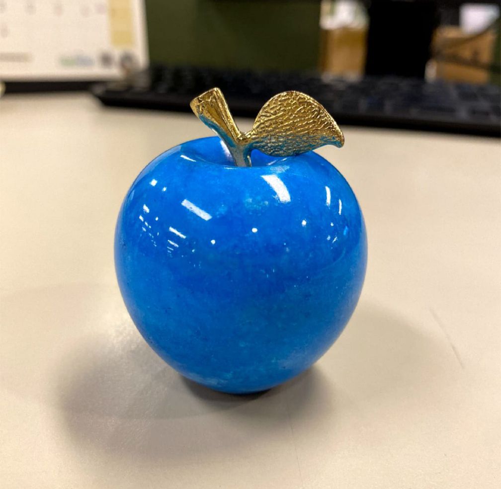 Marble Apple Home Decoration Items Show Piece for Room Side Table, Office
