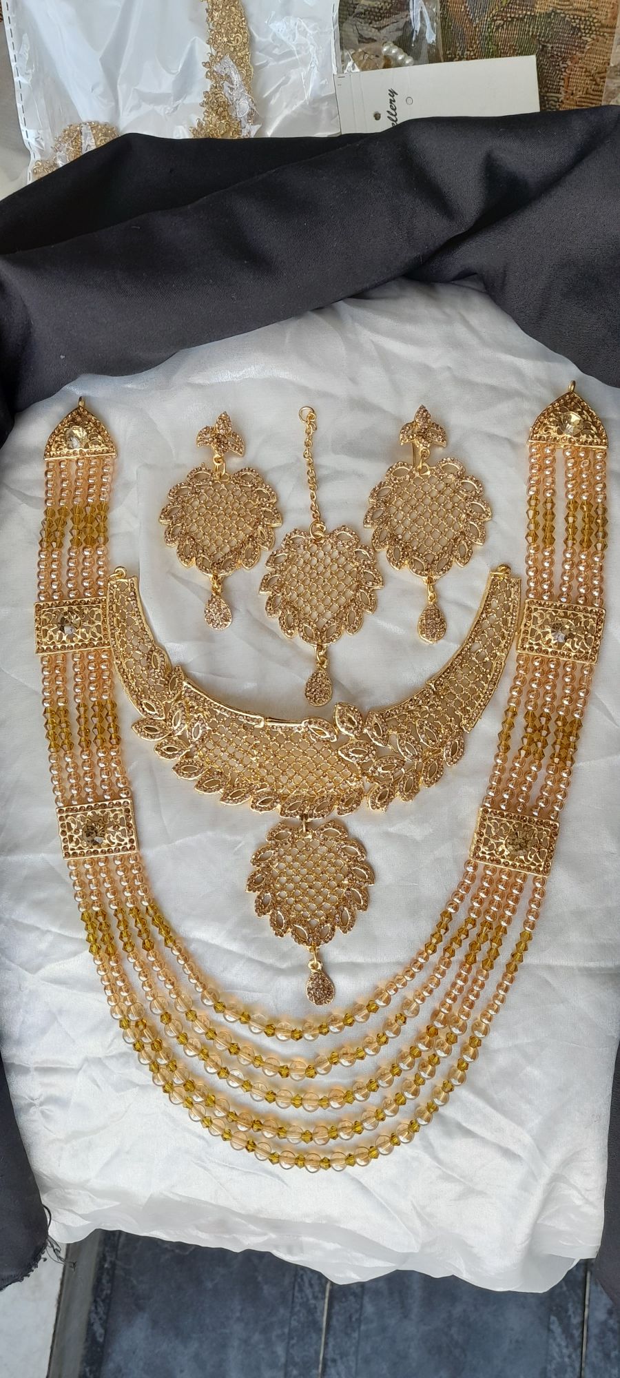 Fancy necklace sets with long mala