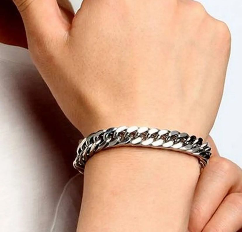 Luxury Business Sport Watch for Men / Boys With Silver Hand/Wrist Bracelet Chain